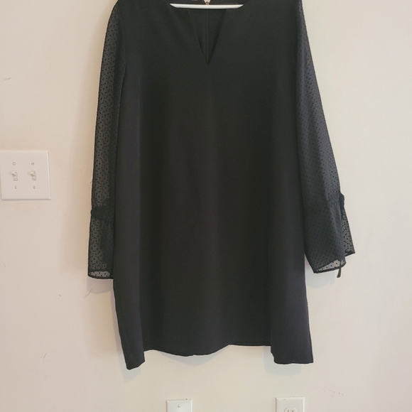 Dress - Picture 2 of 5